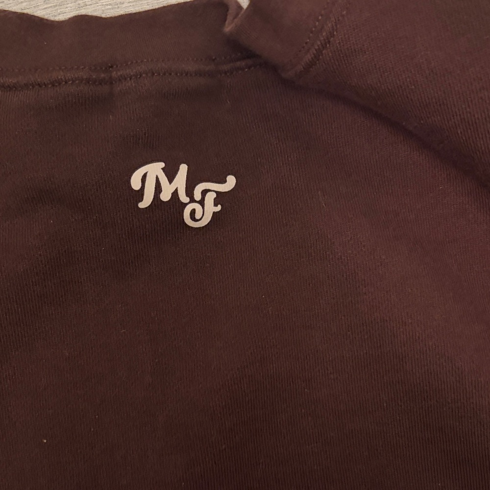 Mayfair Group 
Graphic Sweatshirt with Bear Design - Picture 6 of 6